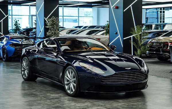 sports car rent dubai